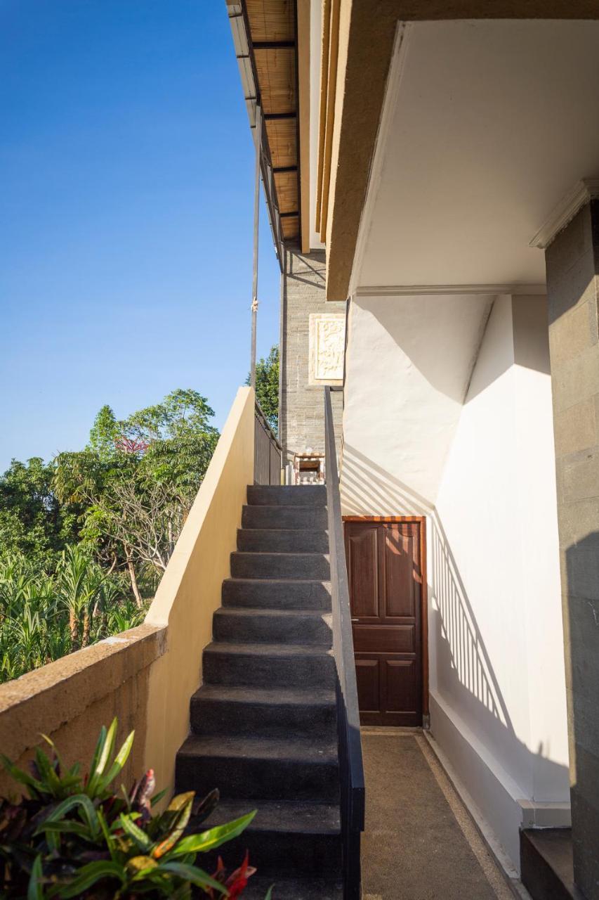 Umah Tikari Guesthouse Canggu  Exterior photo