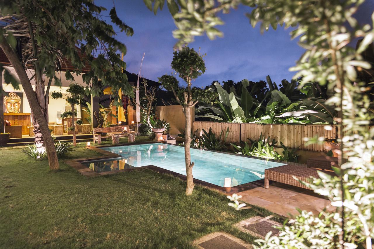Umah Tikari Guesthouse Canggu  Exterior photo