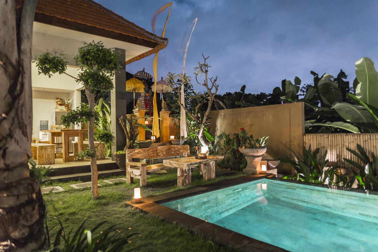 Umah Tikari Guesthouse Canggu  Exterior photo