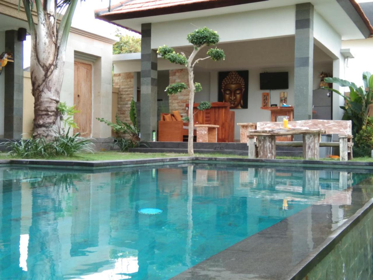 Umah Tikari Guesthouse Canggu  Exterior photo