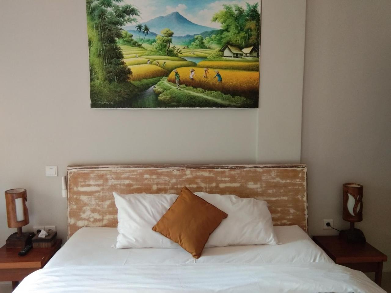 Umah Tikari Guesthouse Canggu  Exterior photo